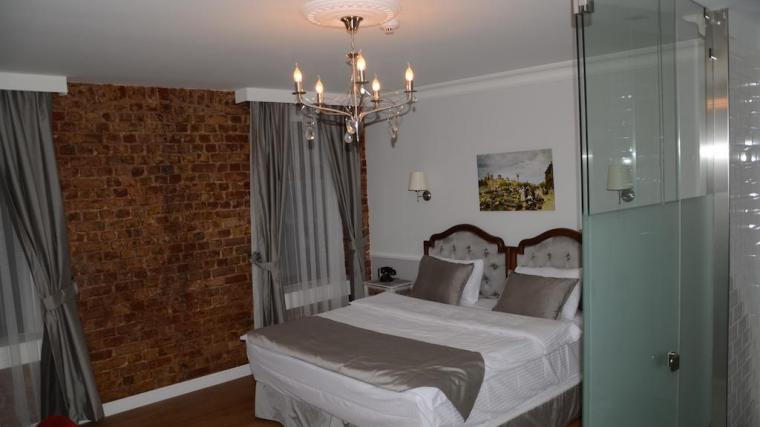 Aparthotel Konak *
