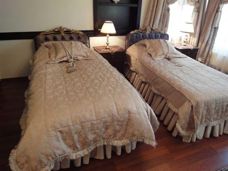 Ascot House Apartment
