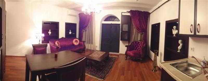 Ascot House Apartment