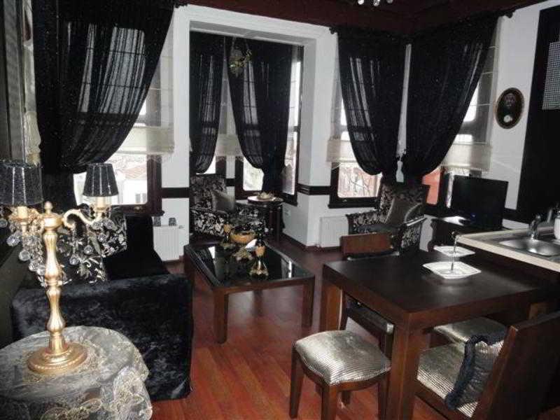 Ascot House Apartment *