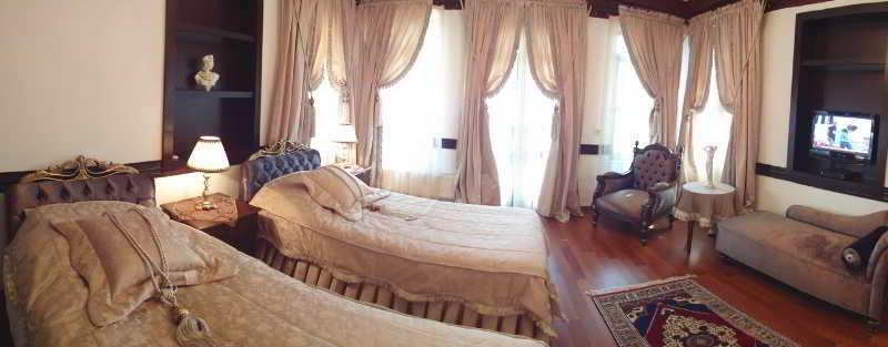 Ascot House *
