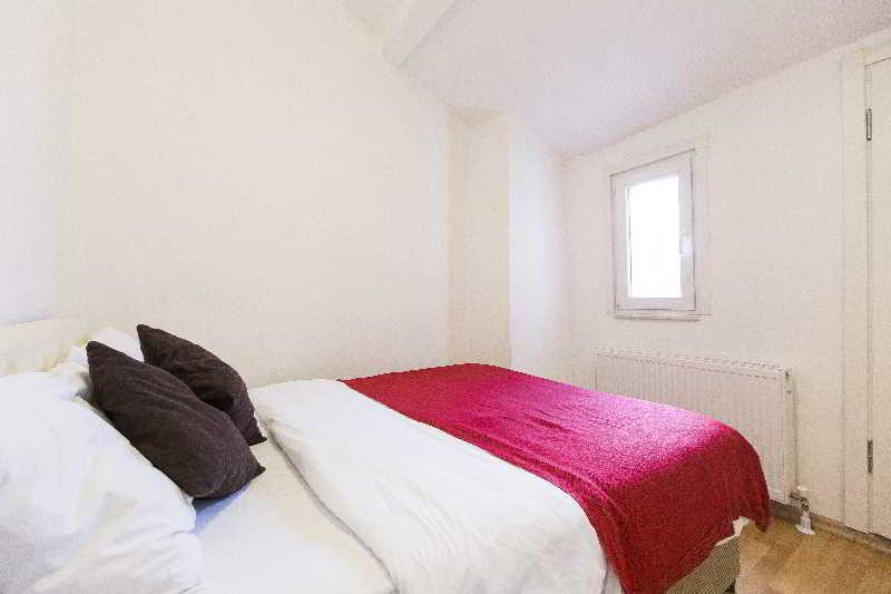 Aretias Antique House 2*