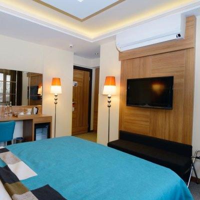 Collage Cihangir 33 2* Istanbul