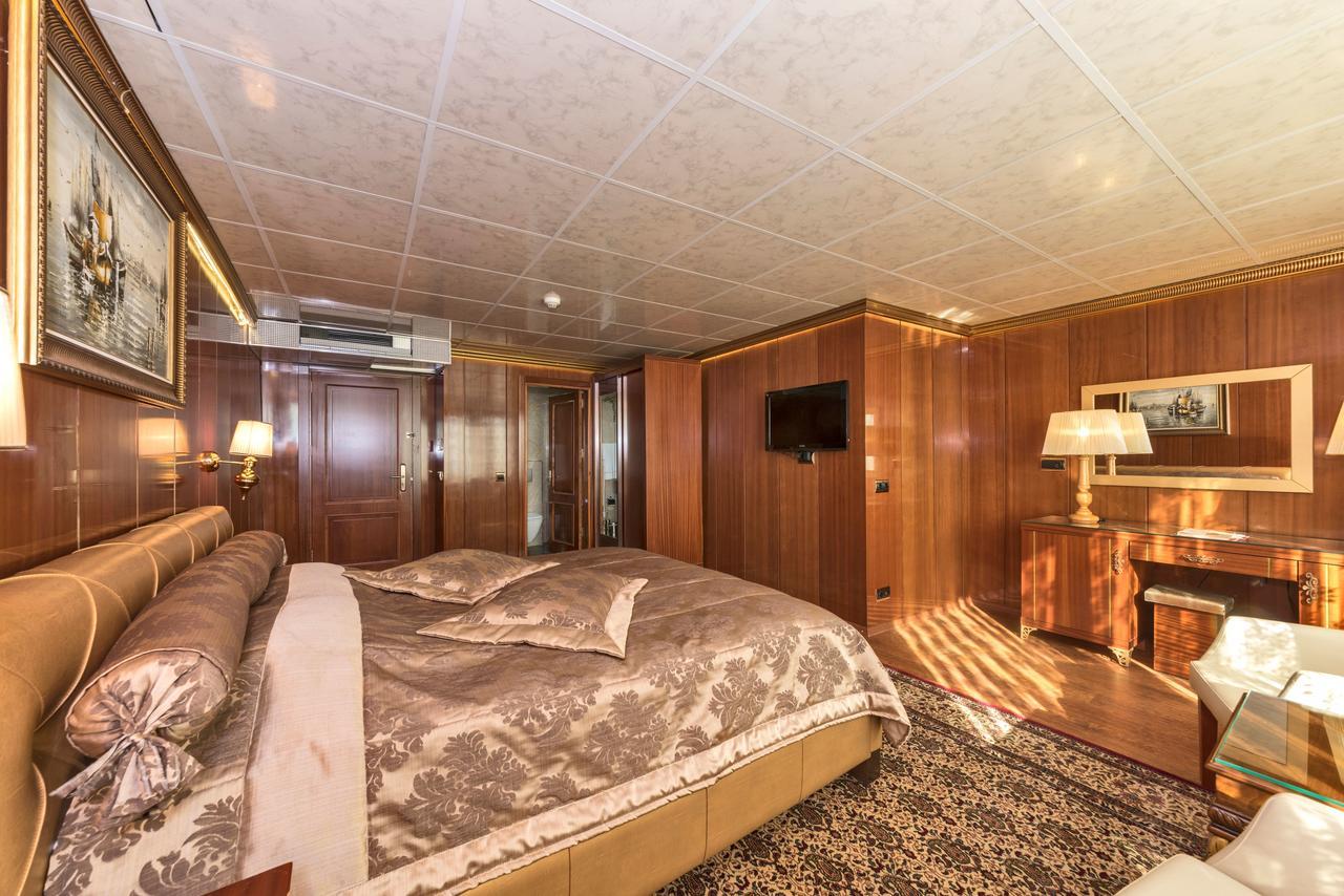 Cevheri's Hotel