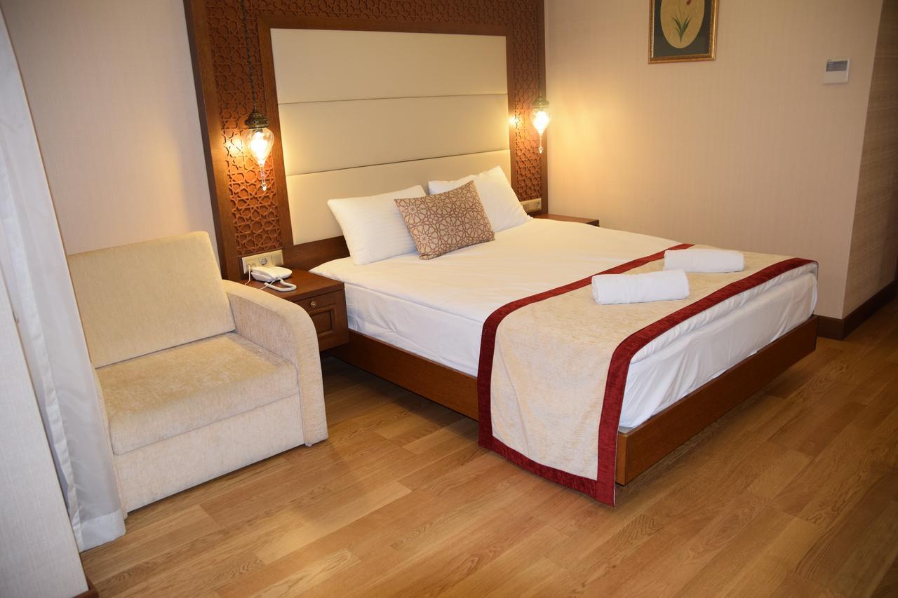 Hotel Lalinn Deluxe