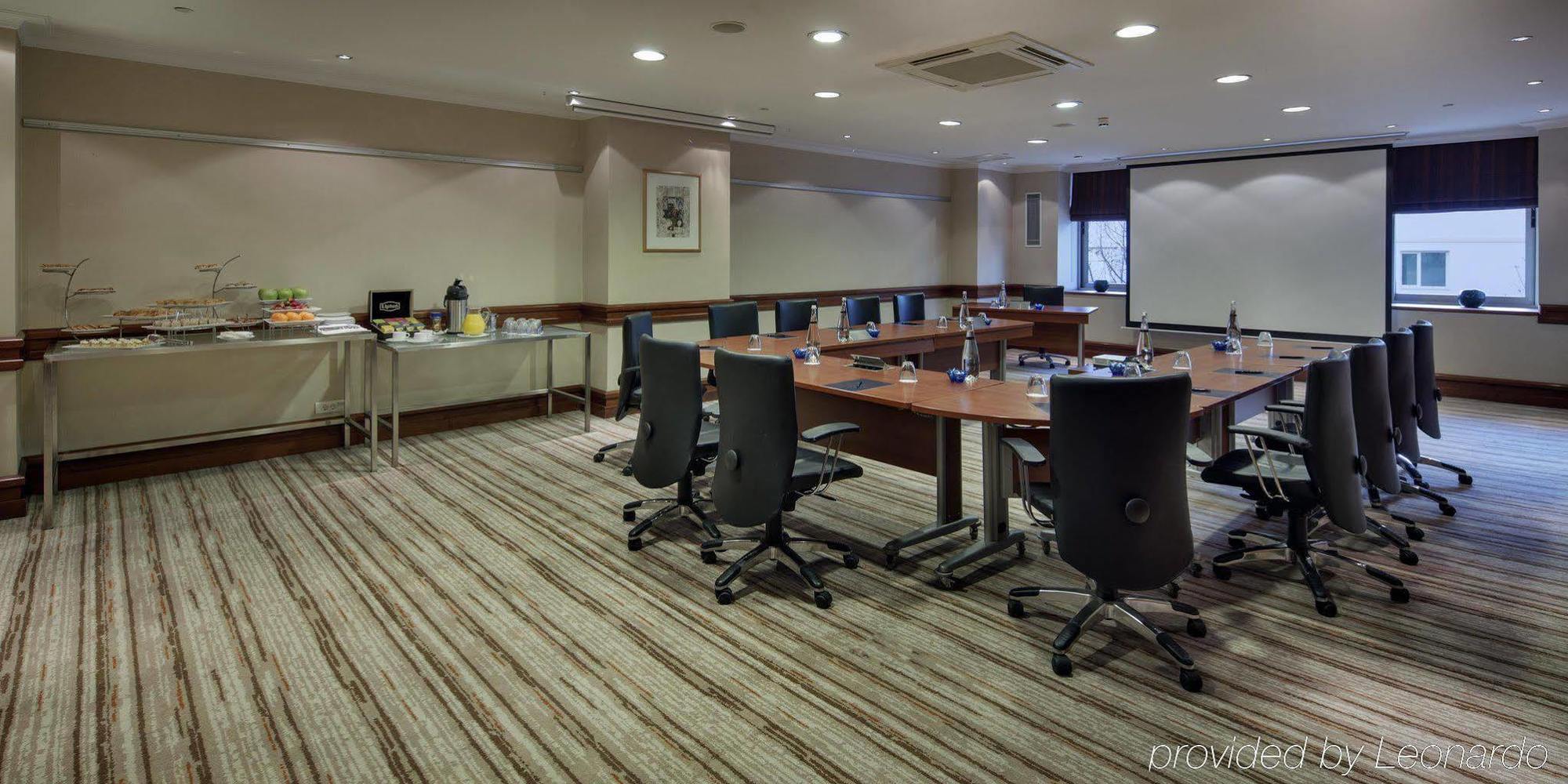 Hilton Parksa 4* Istanbul