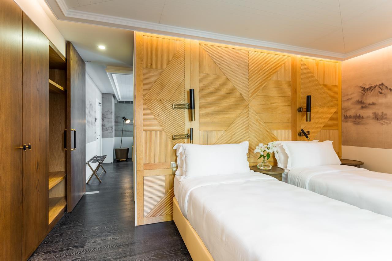 Mate Emir, Hotel