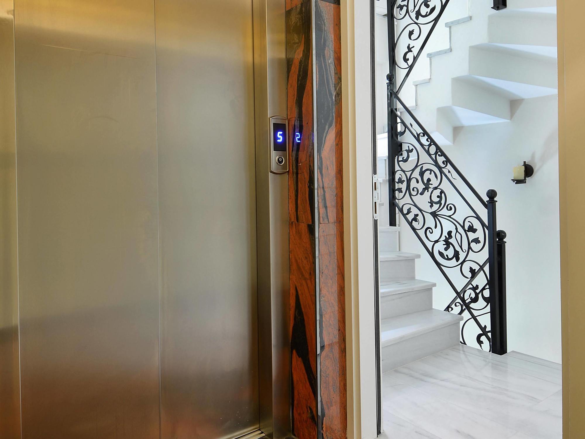 Life (adults Only) Hotel 4*