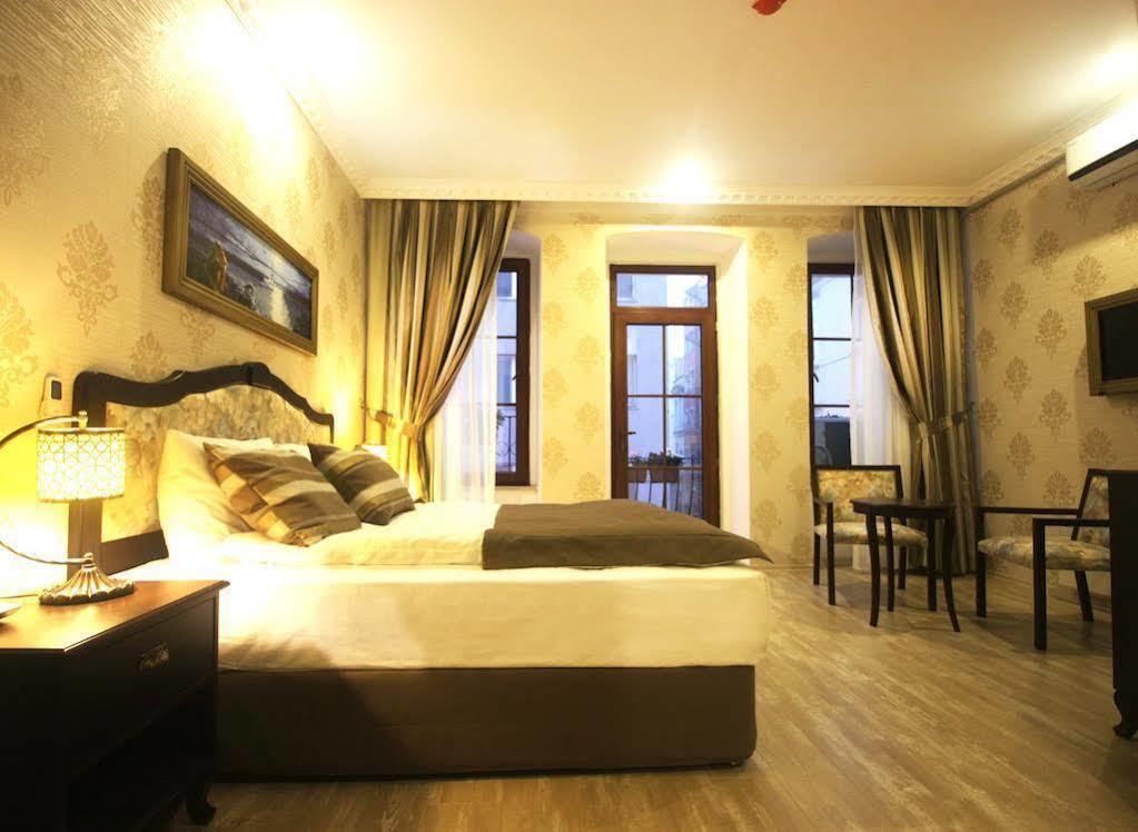 Taksim House 3*