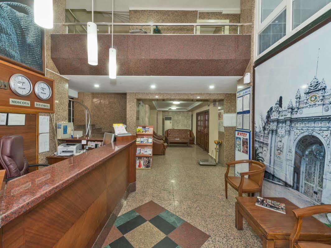 Hotel Metro 3*
