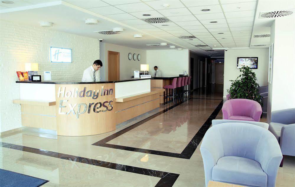 Express Istanbul-altunizade By Ihg Hotel 3*