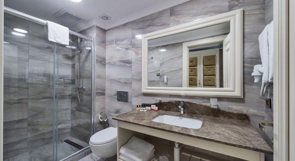 Marnas Hotel 4*