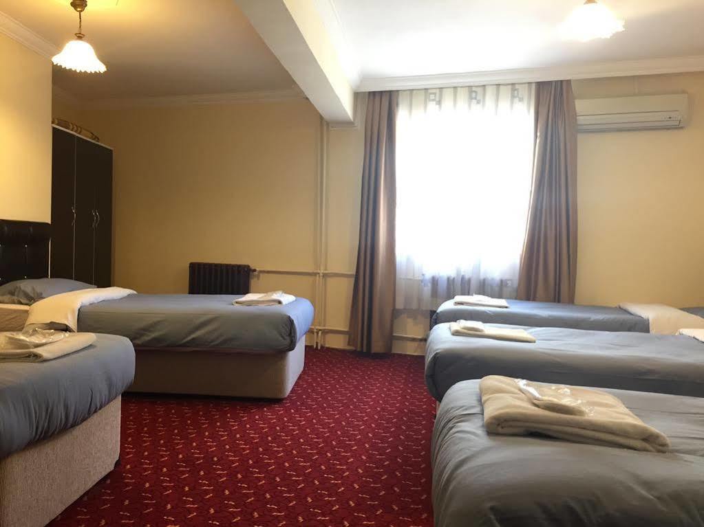 Otel Paris