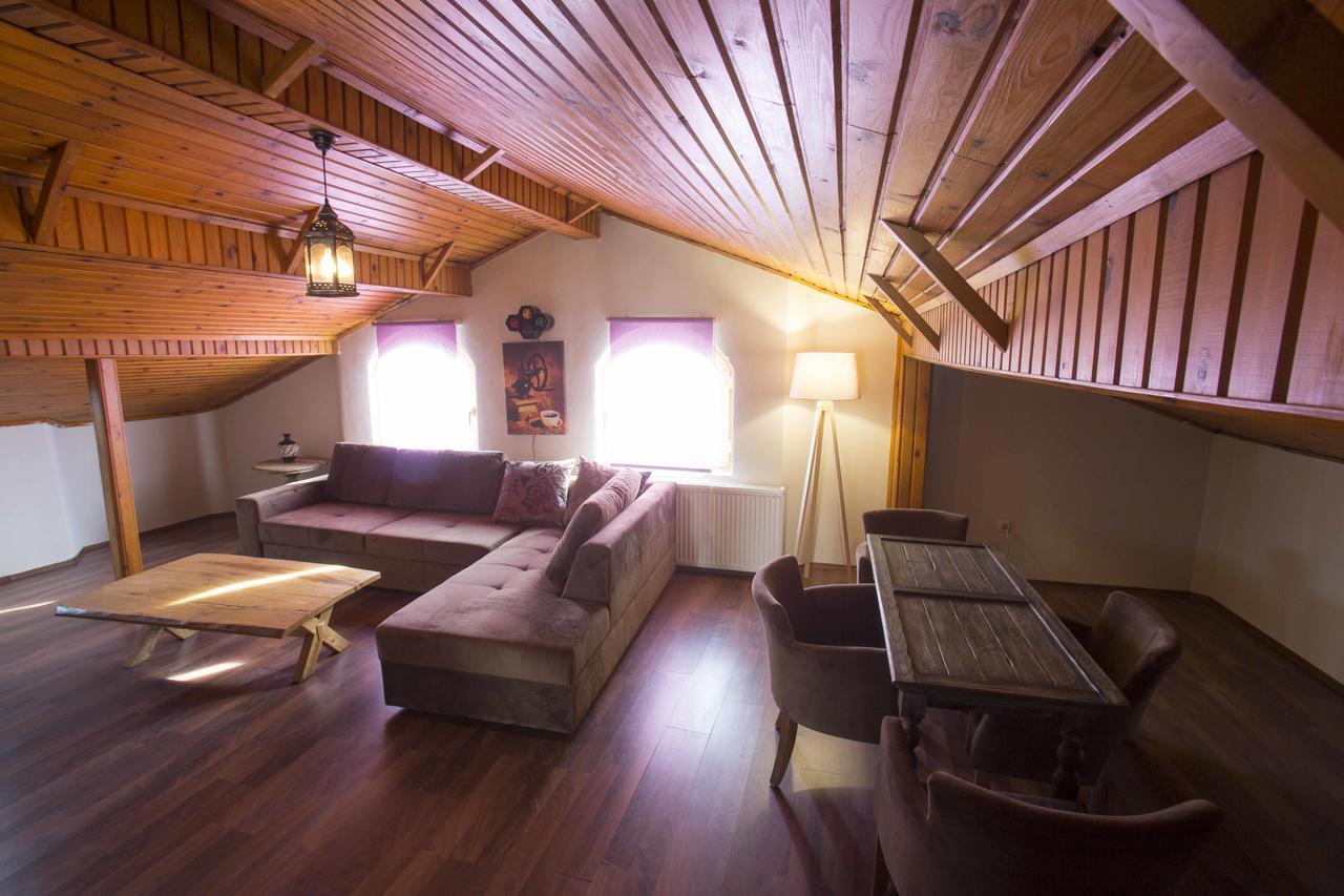 Artura Suite's 2*