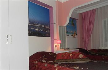Hotel La White 2*