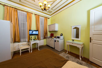 Apart Otel Alhambra 3*