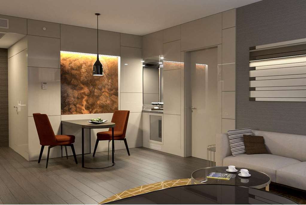 Hawthorn By Wyndham Airport Otel
