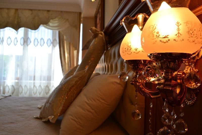 Blue Hotel