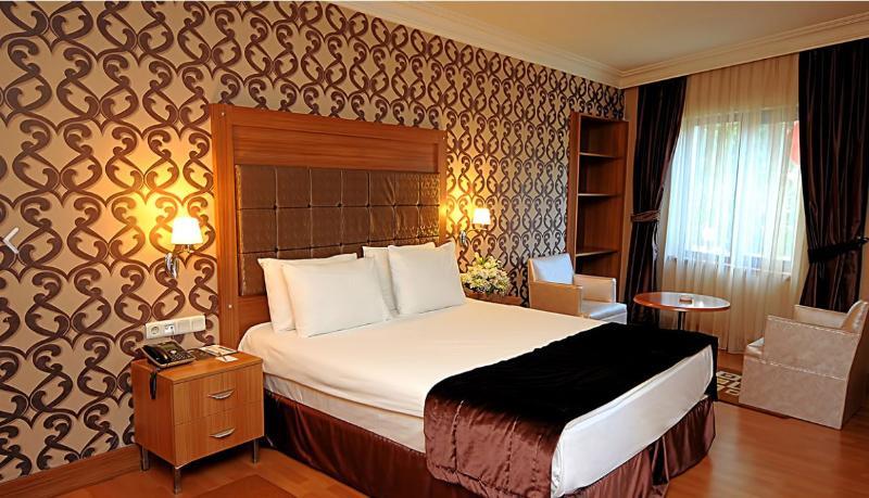 Express Elite Kucukyali Hotel 4*