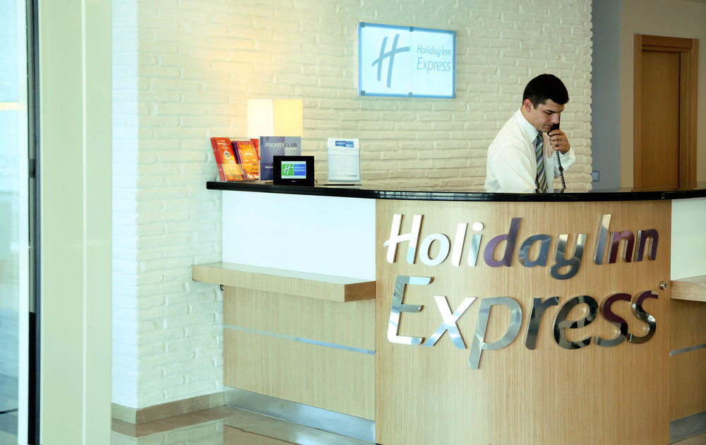 Hotel Express Istanbul-altunizade By Ihg 3*
