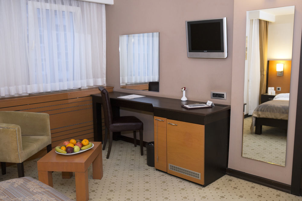 Hotel Zoe 3*