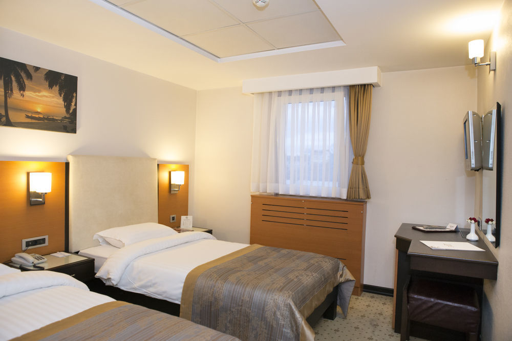 Hotel Zoe 3*