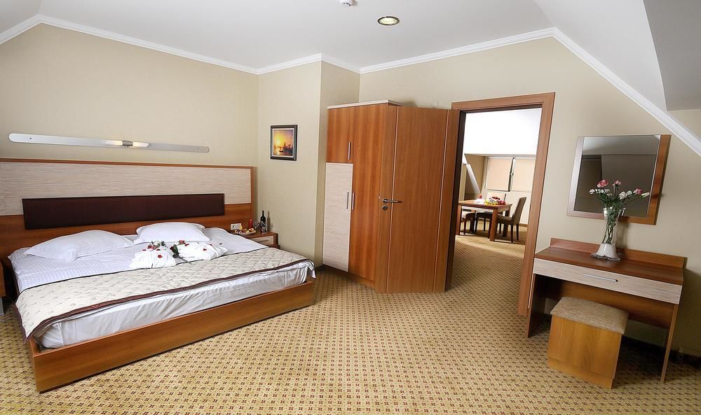 Hotel The Hera Premium 4*