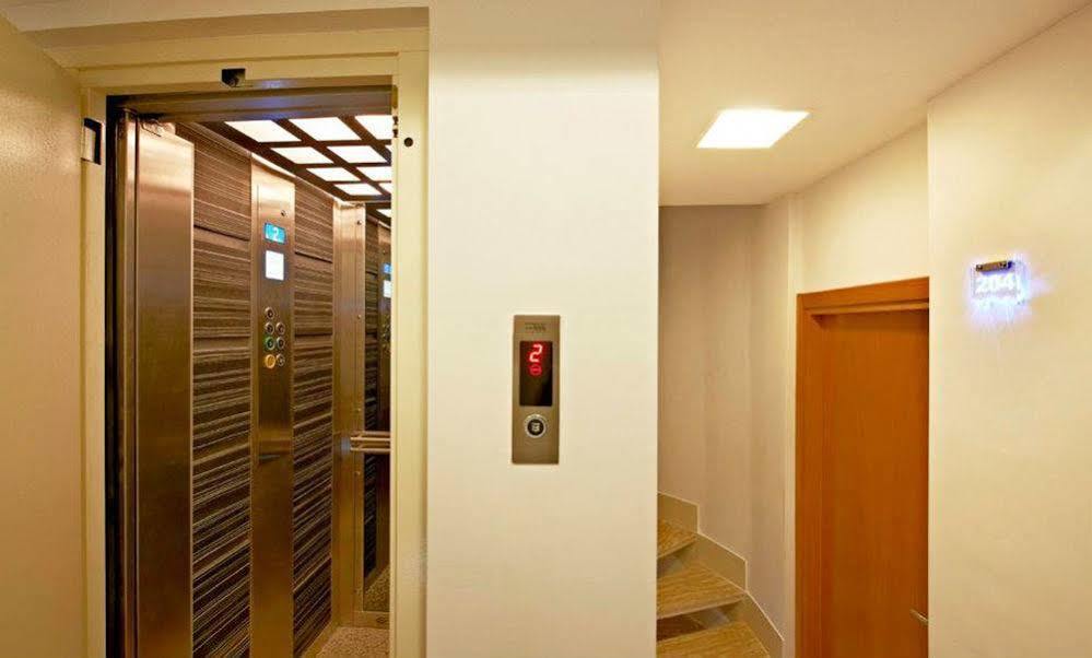 Hotel Plussuite Taksim 3*