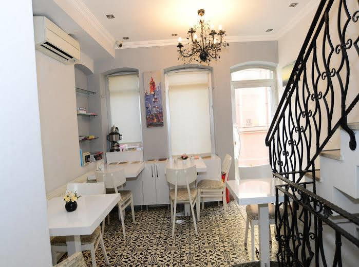 Apartment Ada Homes *