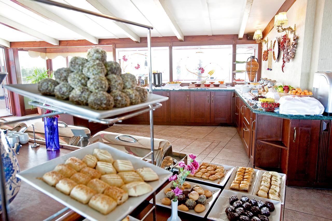 Azade Hotel
