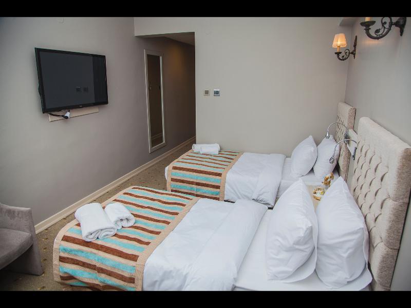 Dundar & Hotel