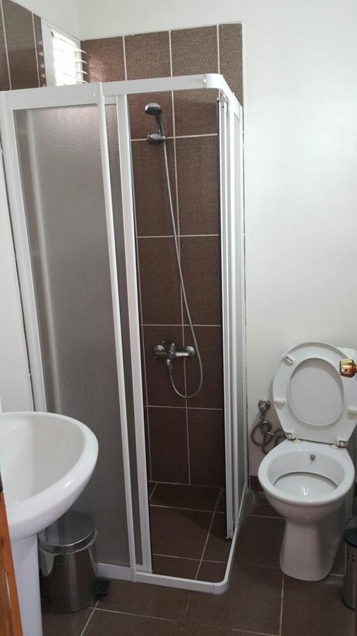 Parpali Hotel *