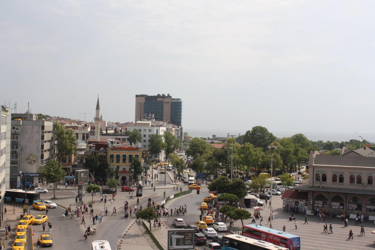Parpali Hotel *