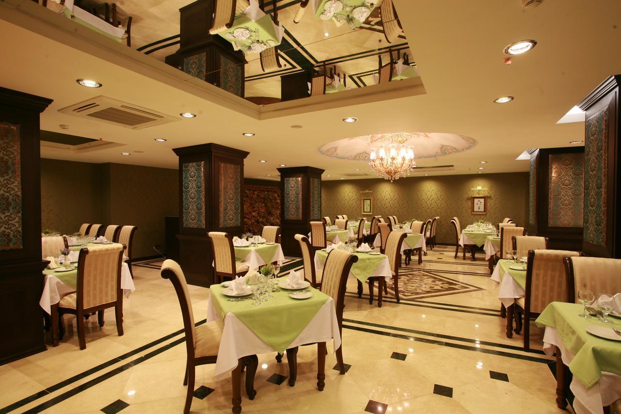 Hotel Maywood