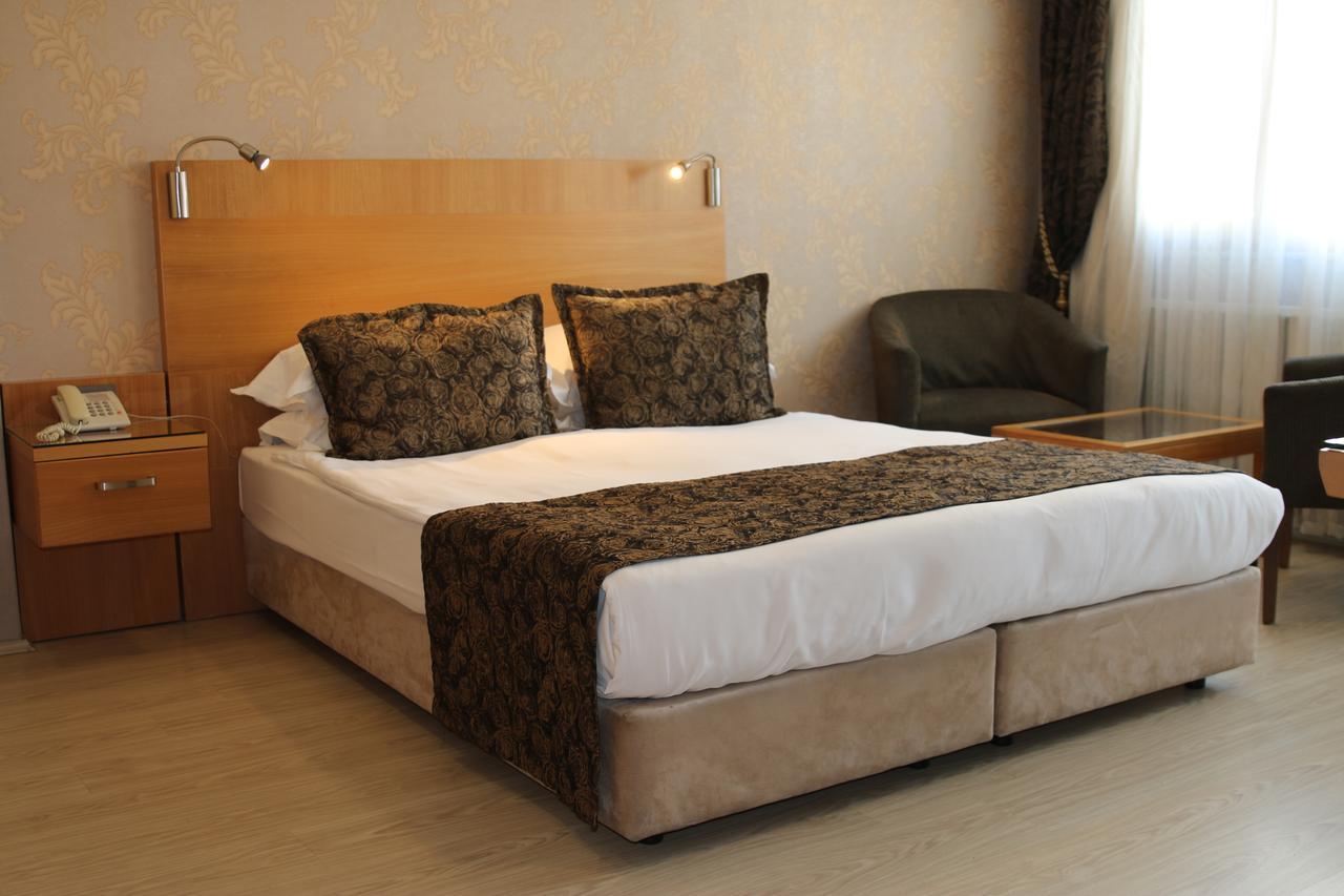 Emerald Hotel 4*