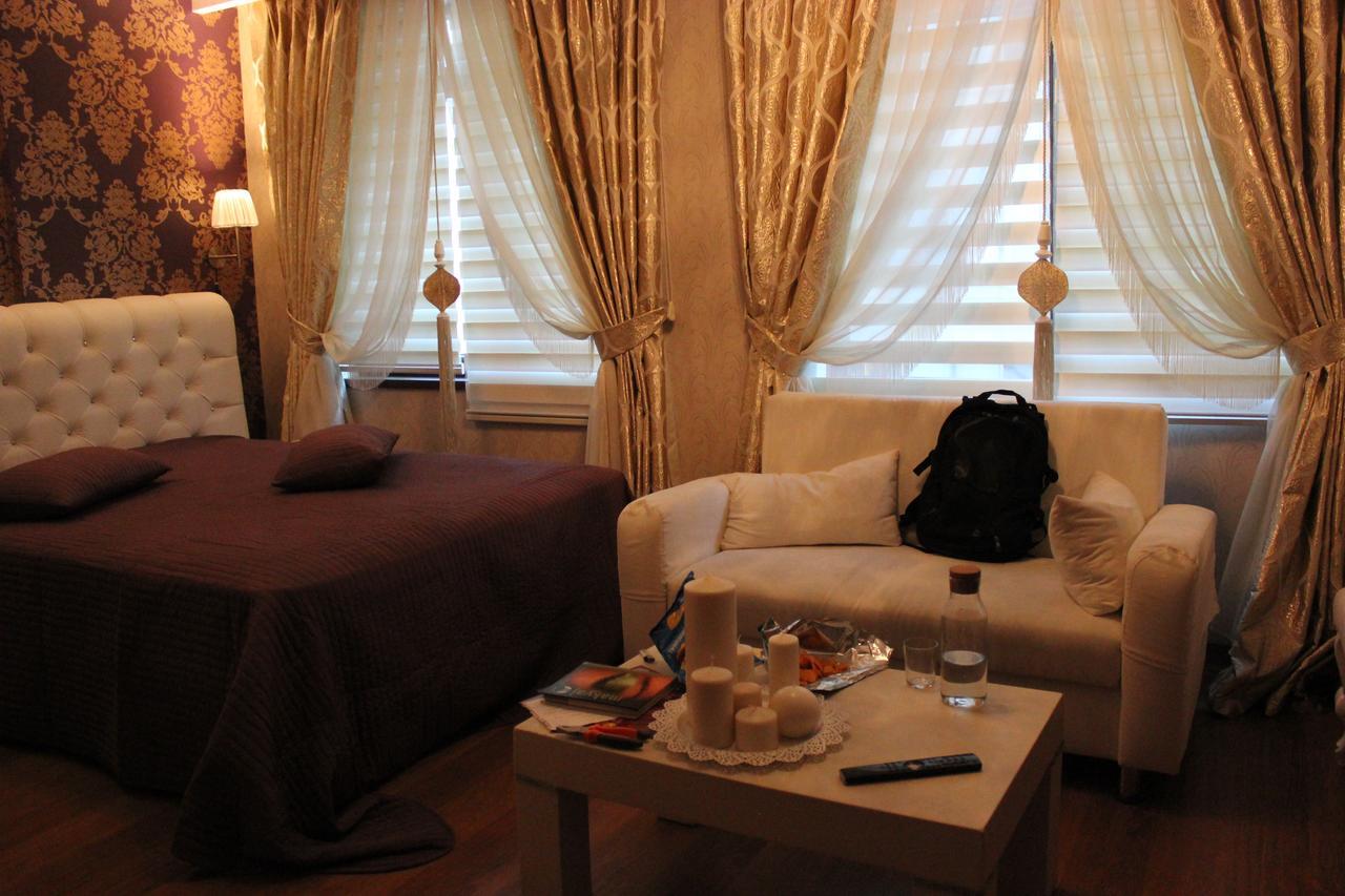 Ottoman 2*