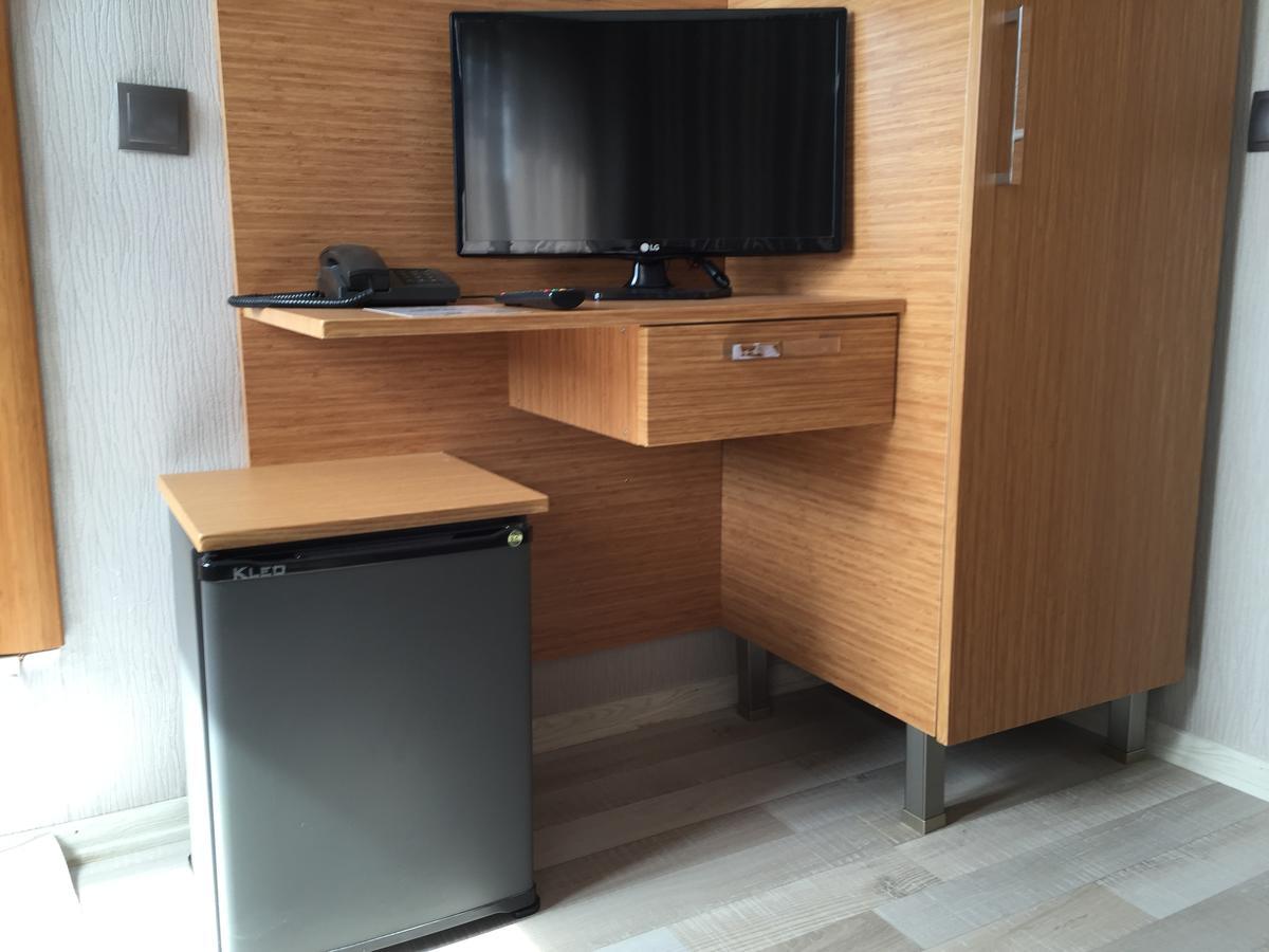 Otel Okur