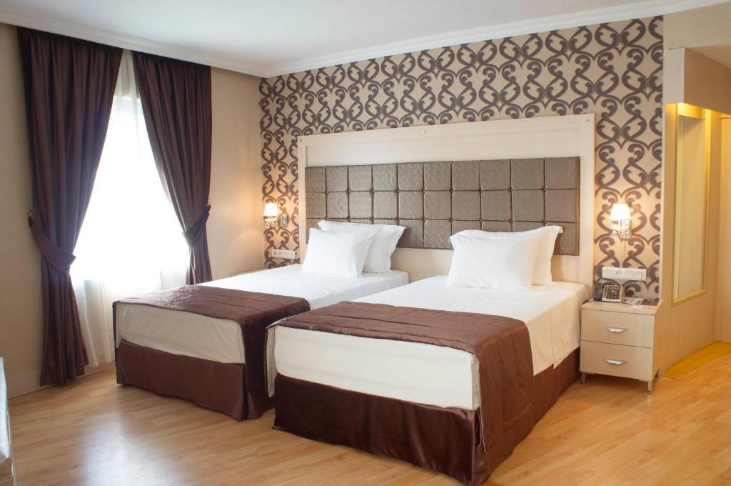 Hotel Express Elite Kucukyali 4*