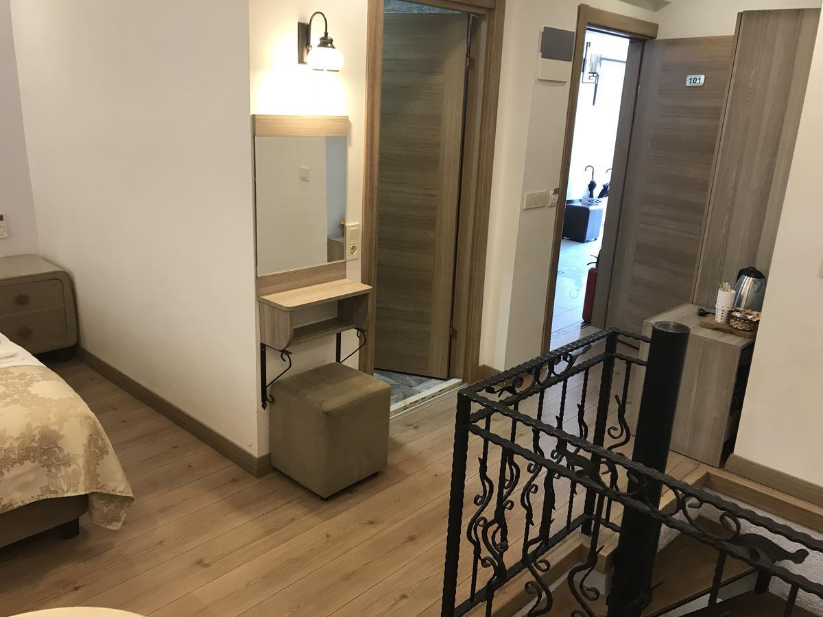 Harbour Old Hotel 3*