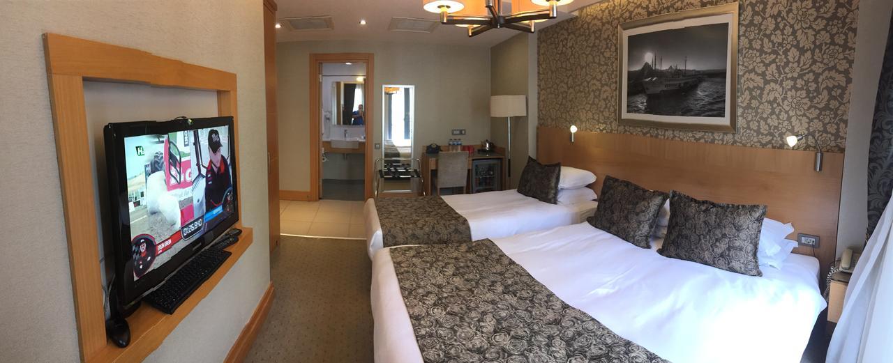 Hotel Emerald