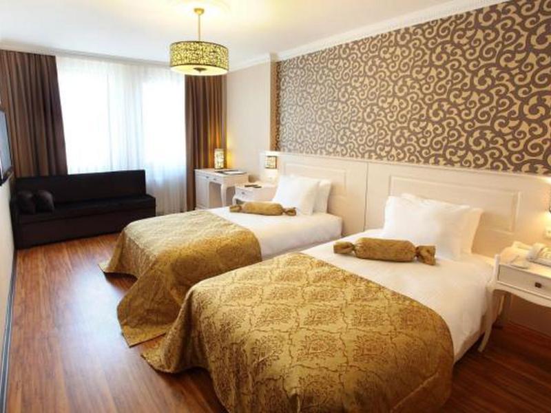 Hotel Taksim Pera Orient 4*