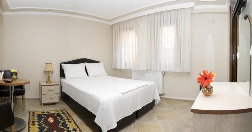 Dom Hotel 3*