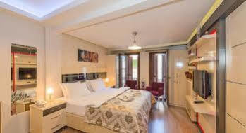 Hotel Taxim Center
