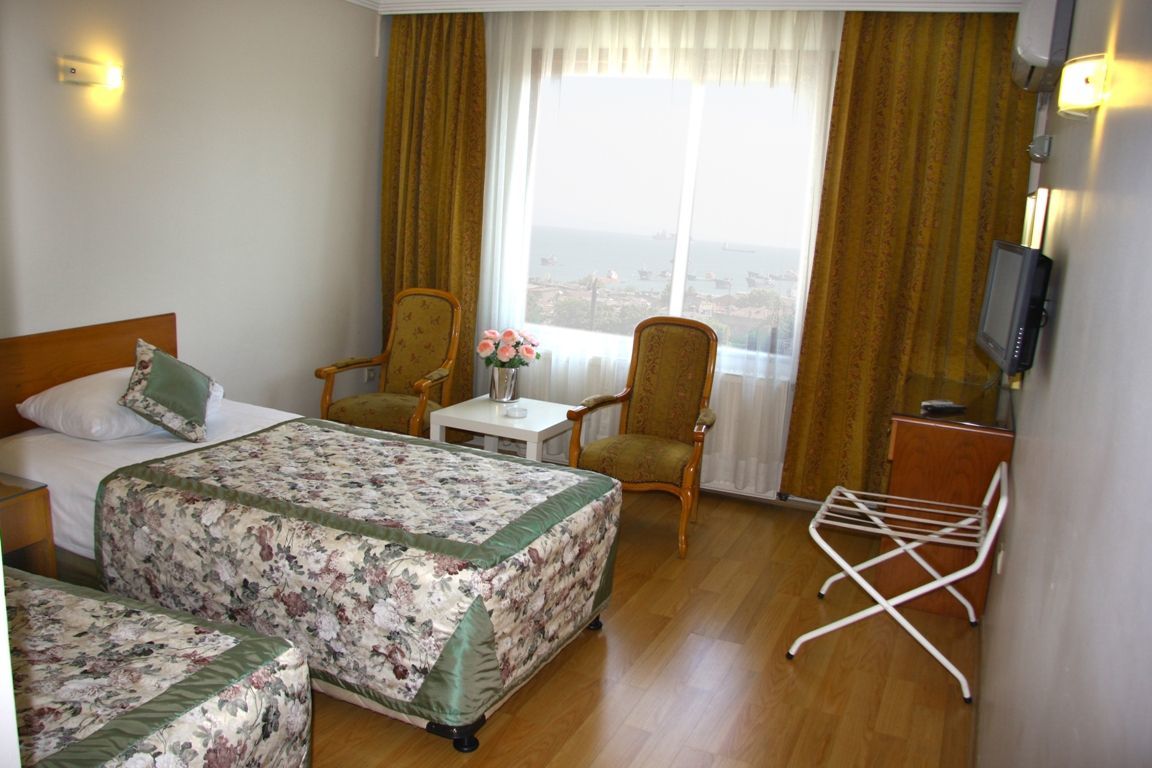 Grand Ant Hotel