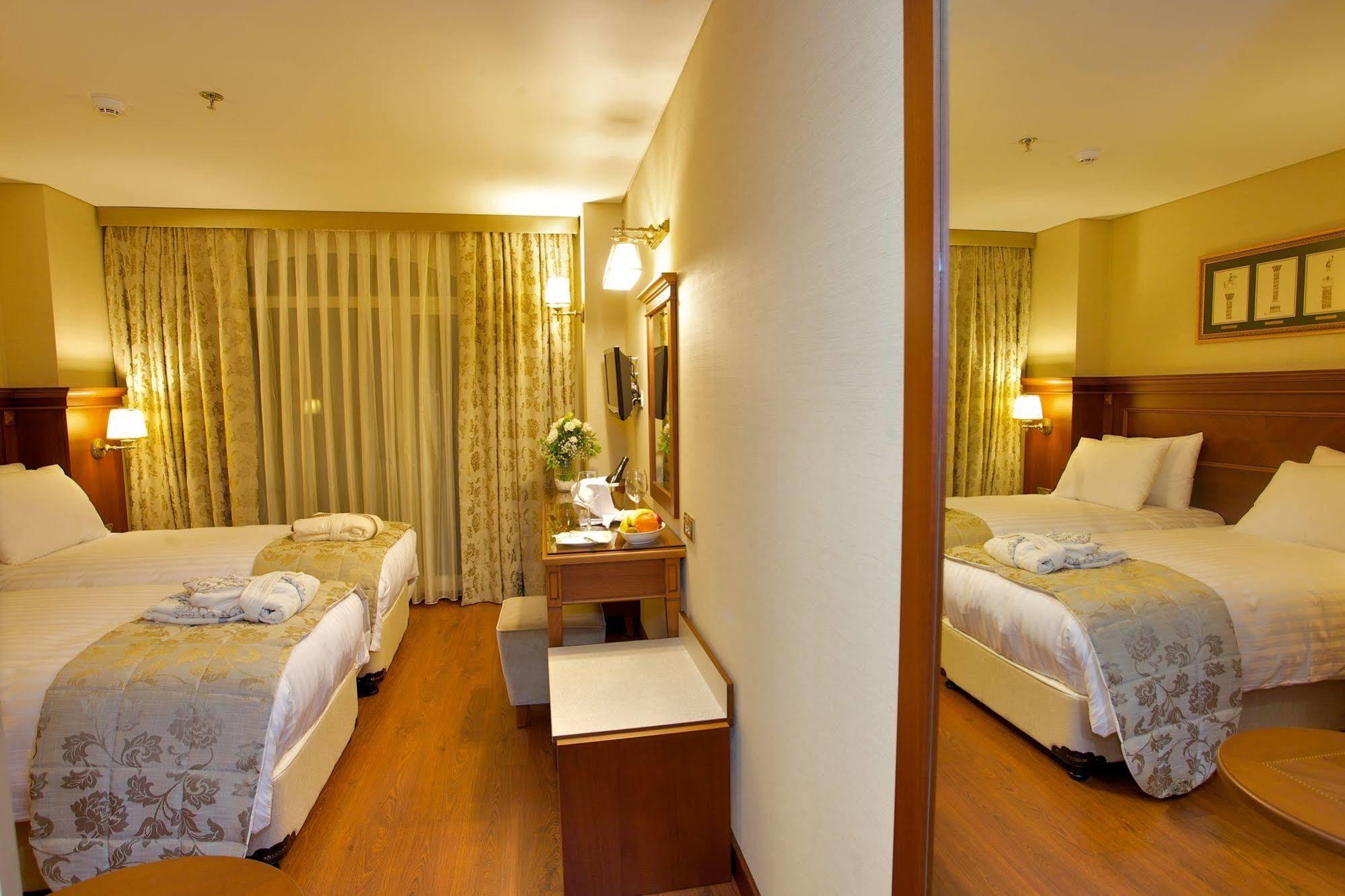 Perula & Hotel 3*