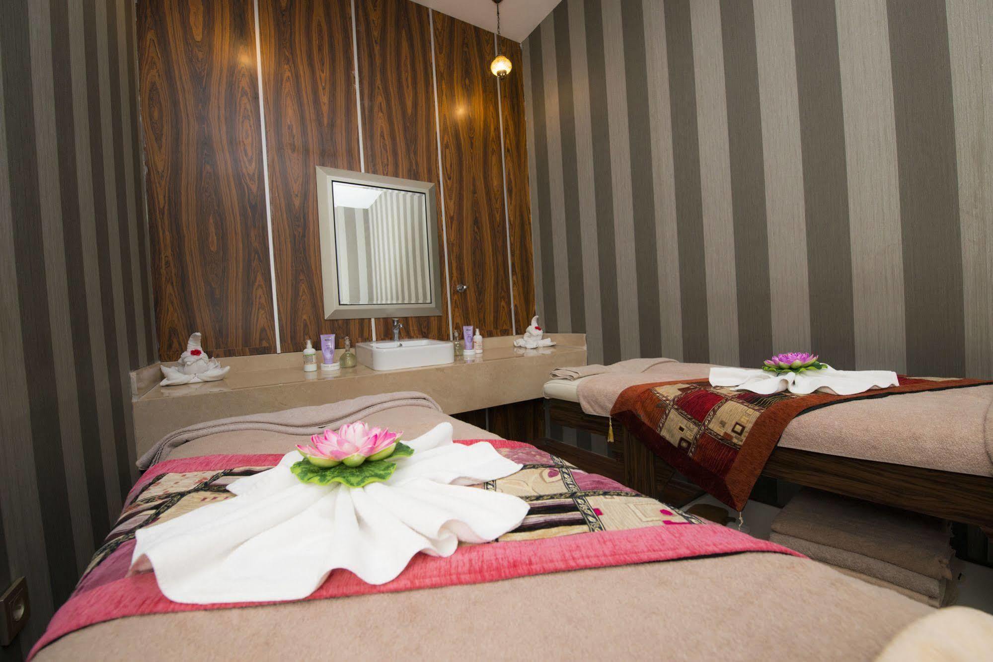 Manesol Fuar 4* Istanbul