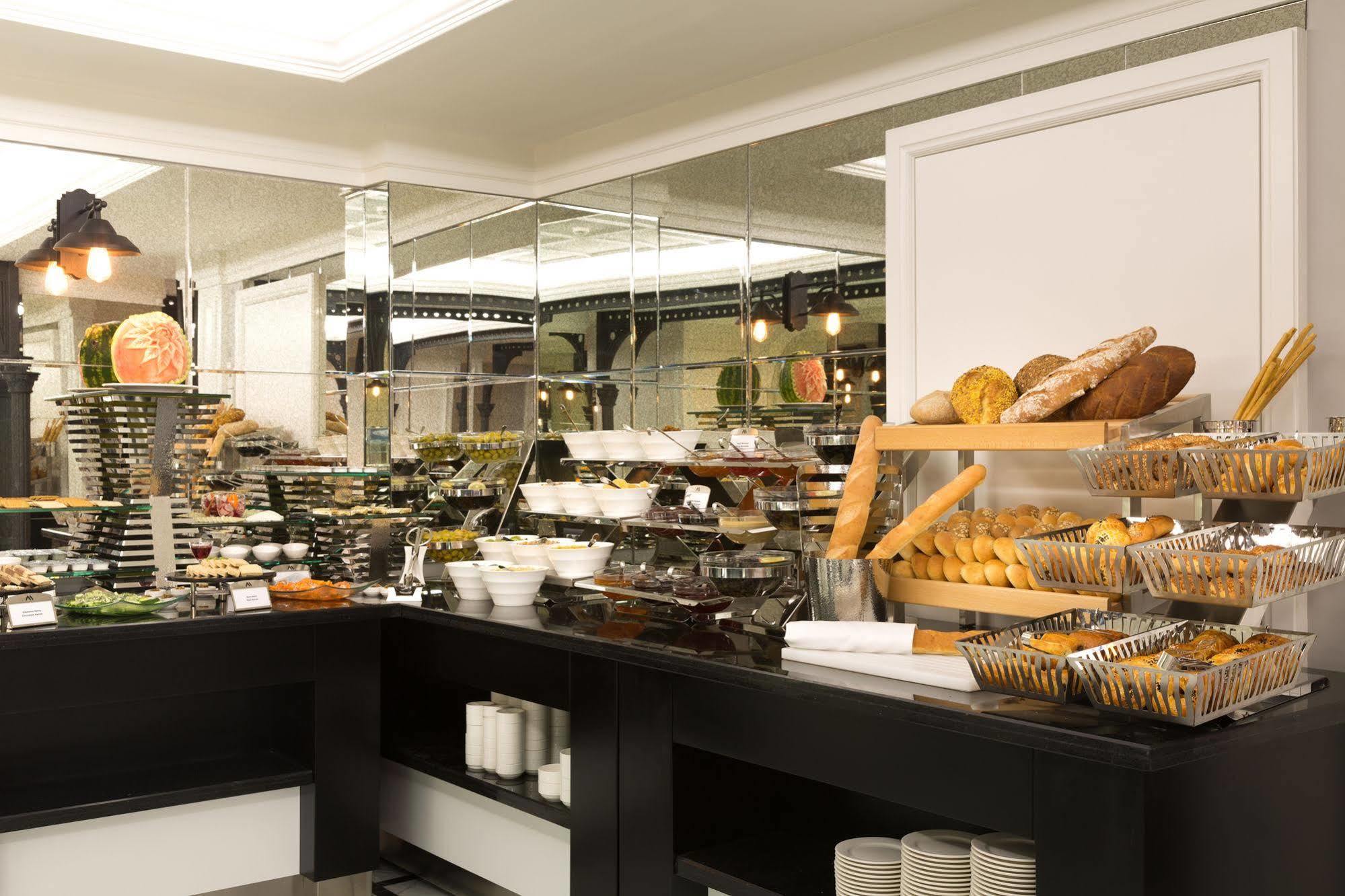Hotel Metropolitan Taksim 4*