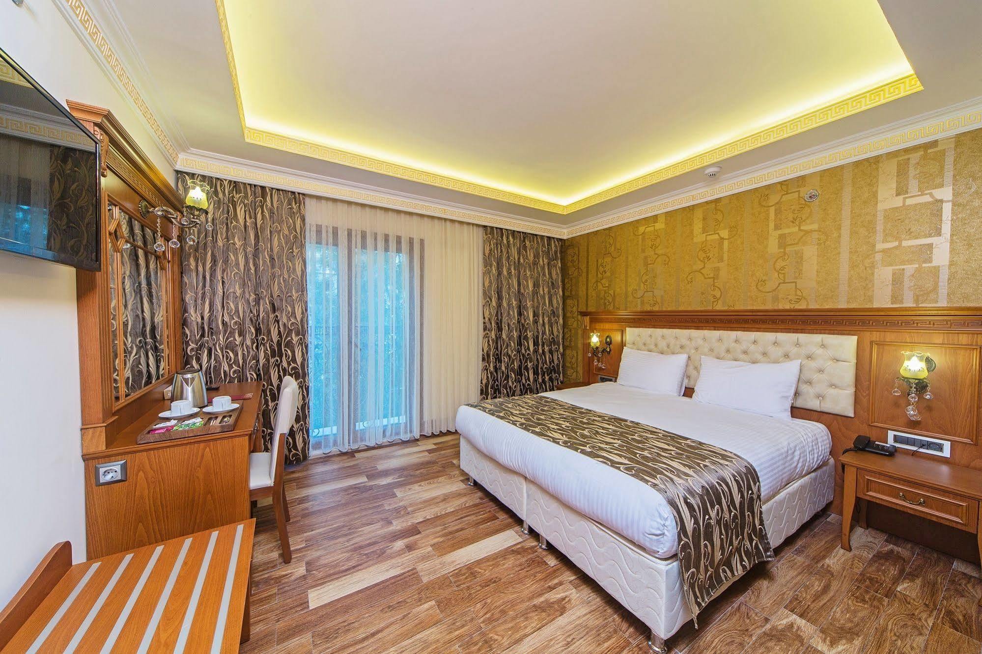 Lausos Palace Sisli