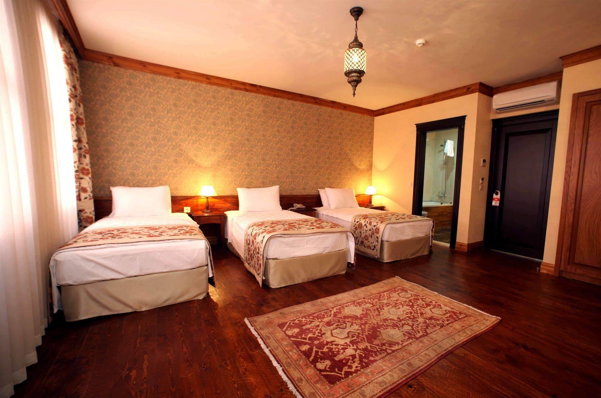Lalinn Hotel