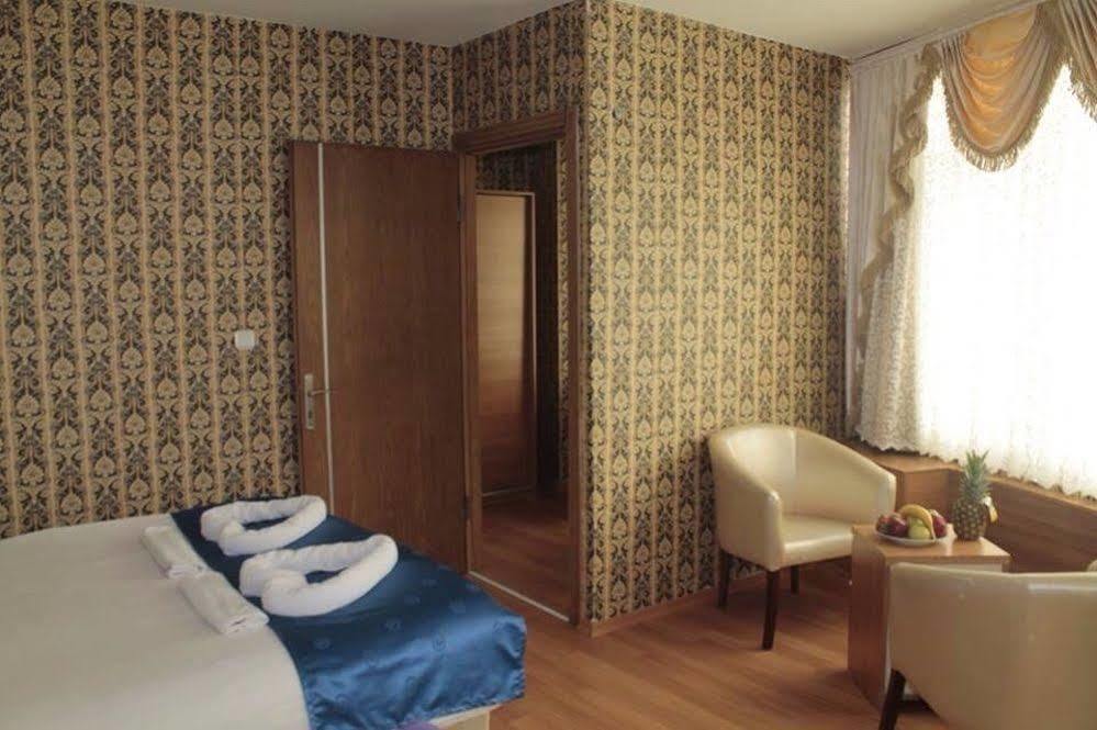 The Luxx Boutique 3*